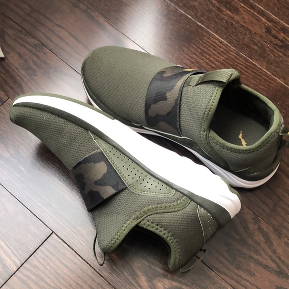 Barely worn Puma slip on sneakers in olive green   Extremely comfortable - Picture 2 of 2